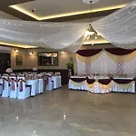 Hotel Meggyes 3*