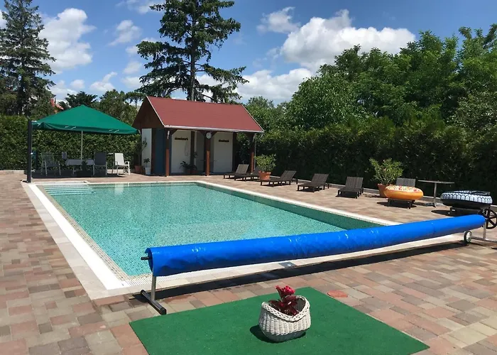 Meggyes Hotel