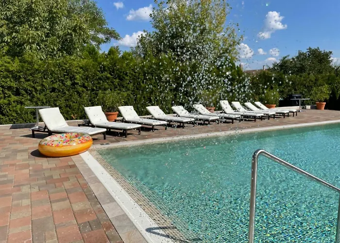 Hotell Meggyes Szerencs